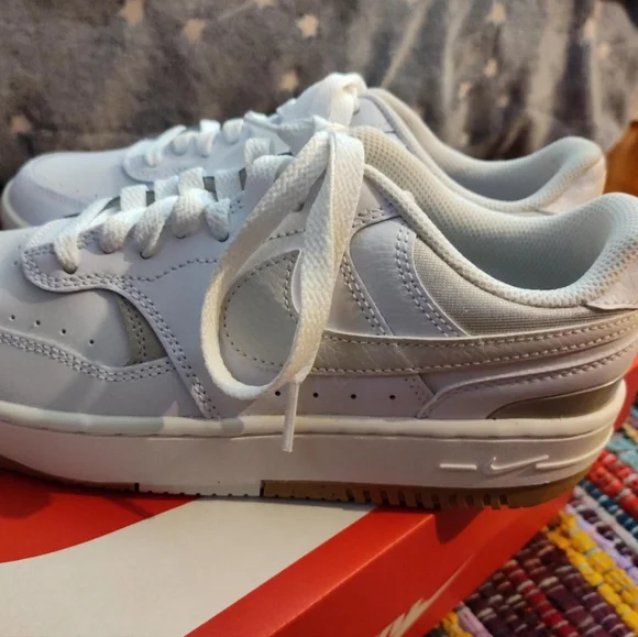 Nike gamma force. I originally bought them for $80.00. Only tried them on. - Picture 5 of 6